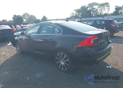 2018 Volvo S60 Inscription T5 из США, поврежденный, VIN LYV402TK8JB157757